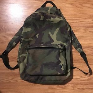 Conceal Camouflage Bookbag lightweight Nylon 2 Zipper Pockets